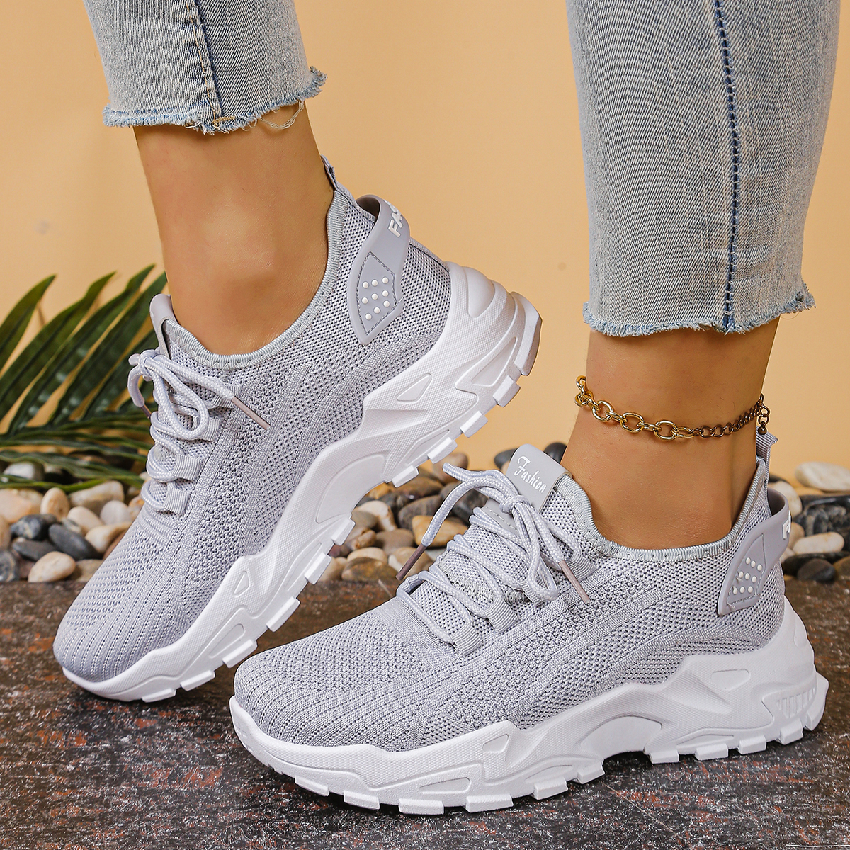 Women's sports shoes 2026，Brea – Sewing Cloth recenzja i cena